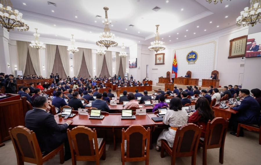 Fall parliamentary session opens with budget debate